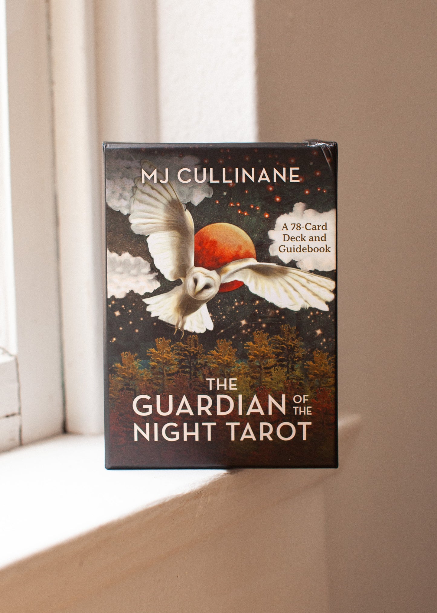 The Guardian of the Night Tarot Deck